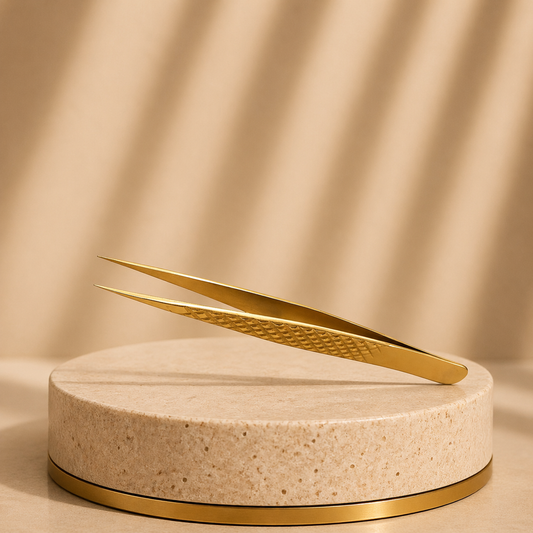 Golden Straight Ruffle Pinzette